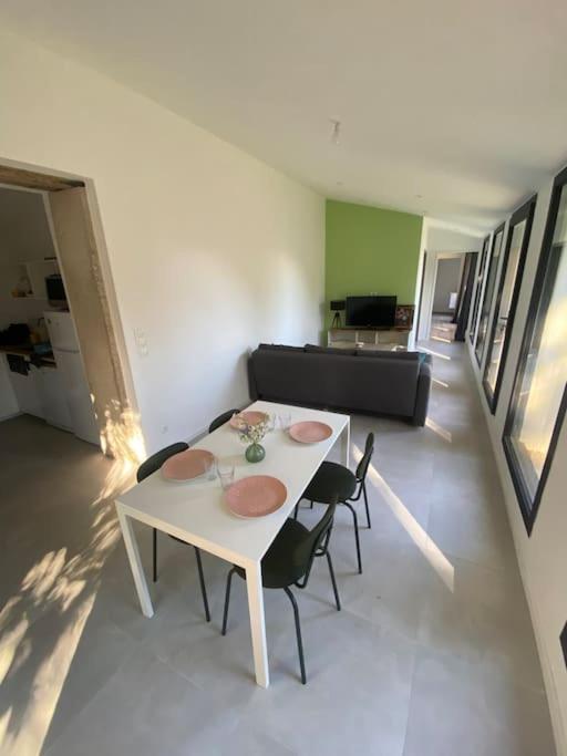 Maison En Pierre A Clermont-L'Herault Brignac  المظهر الخارجي الصورة